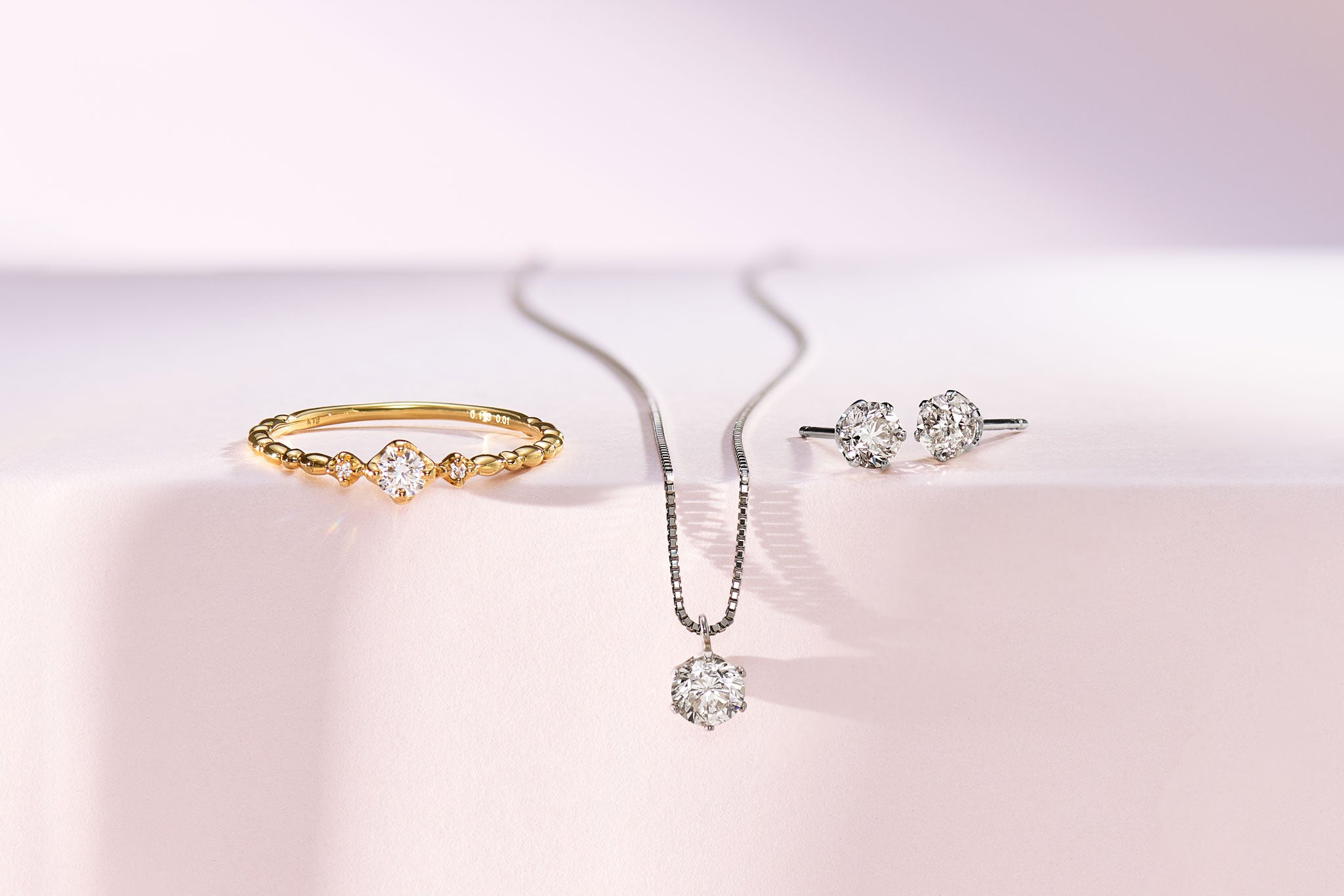 一粒ダイヤモンド