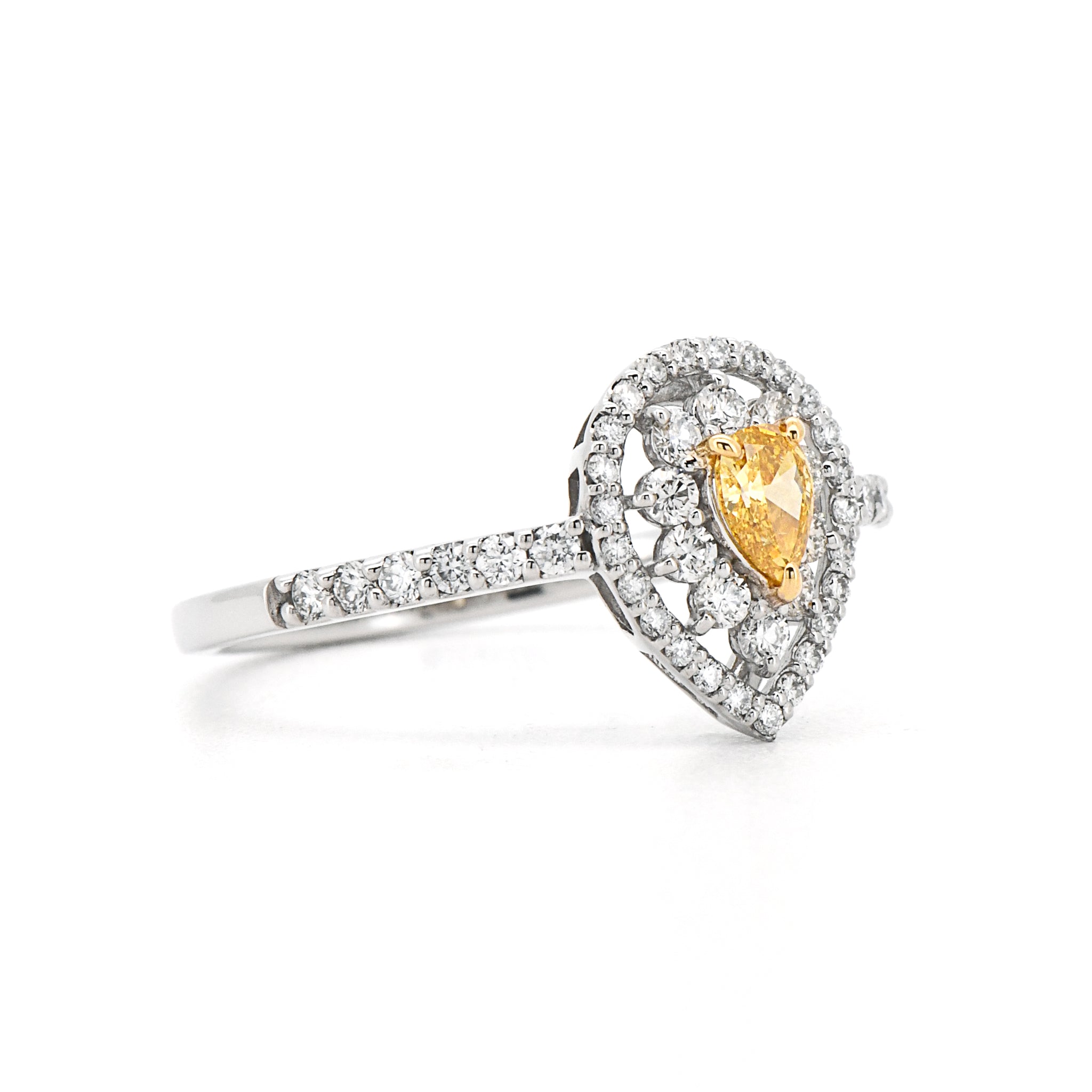 【1点もの・鑑定書付き】天然 イエローダイヤモンド リング FANCY VIVID ORANGY YELLOW Pt950 / K18YG ARP076P