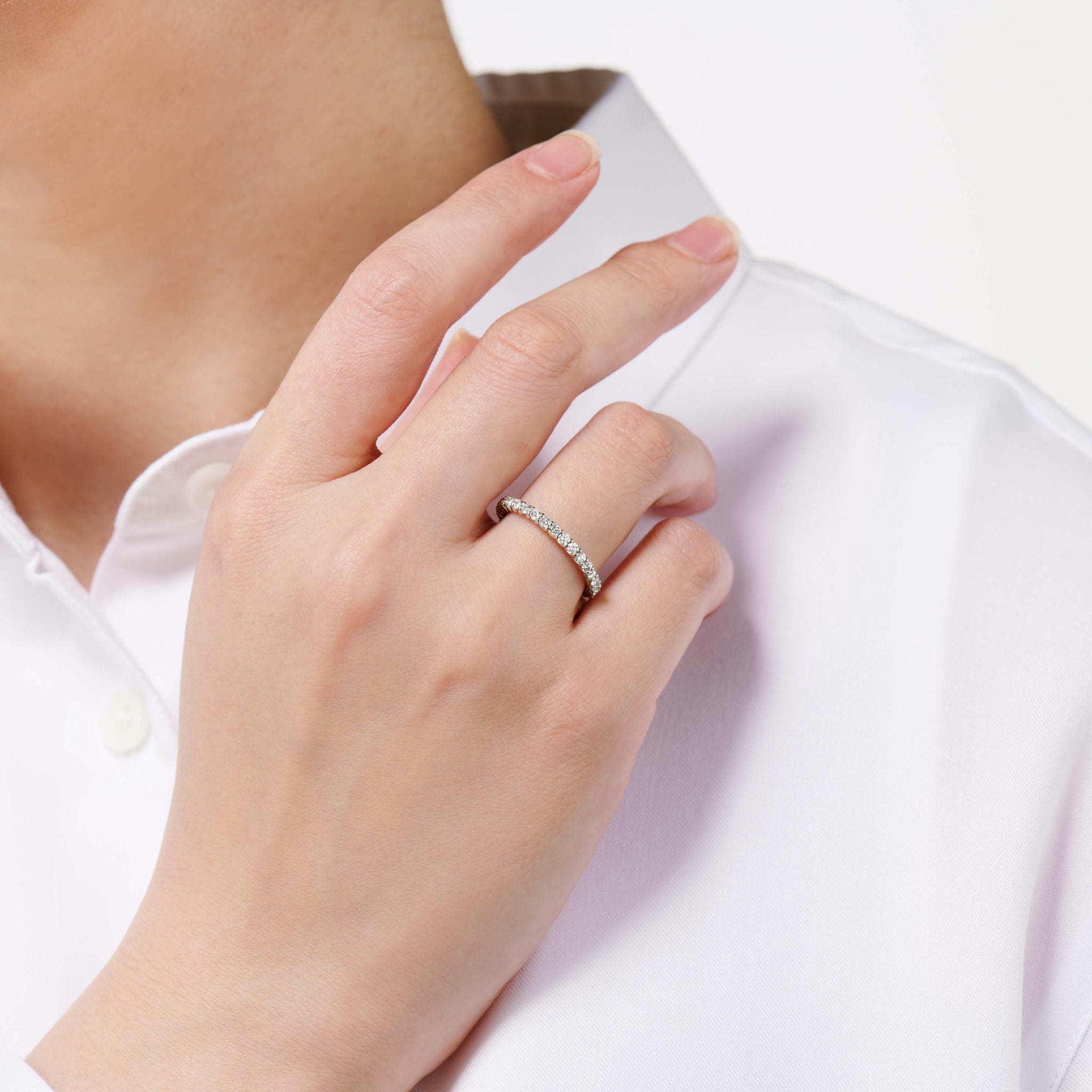 【価格改定対象品】ダイヤモンド 計0.70ct Pt950 リング エタニティリング 煌めきの フルエタニティ ダイヤ プラチナ ARP001P