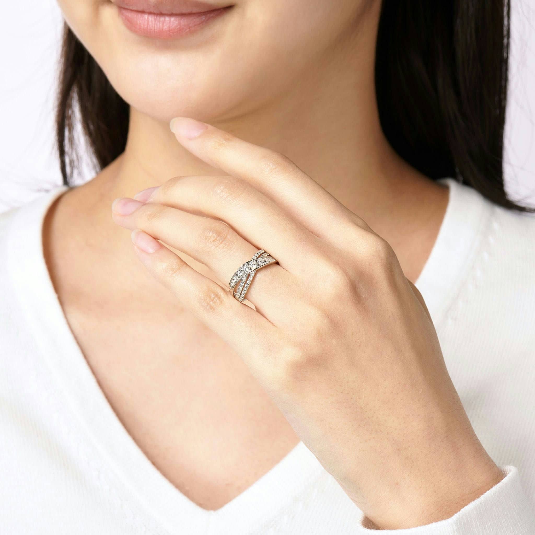 【価格改定対象品】ダイヤモンド 計0.70ct Pt950 リング クロスライン ダイヤ プラチナ ARP013P