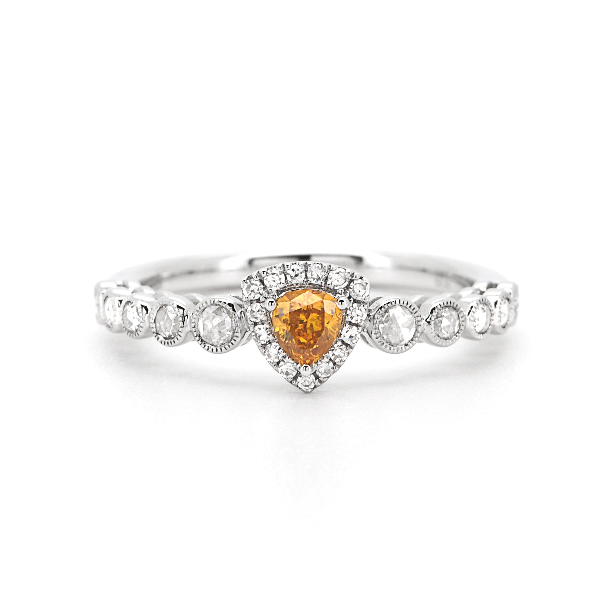 【1点もの・鑑定書付き】天然 カラーダイヤモンド リング FANCY VIVID YELLOW ORANGE Pt900 A22254523043