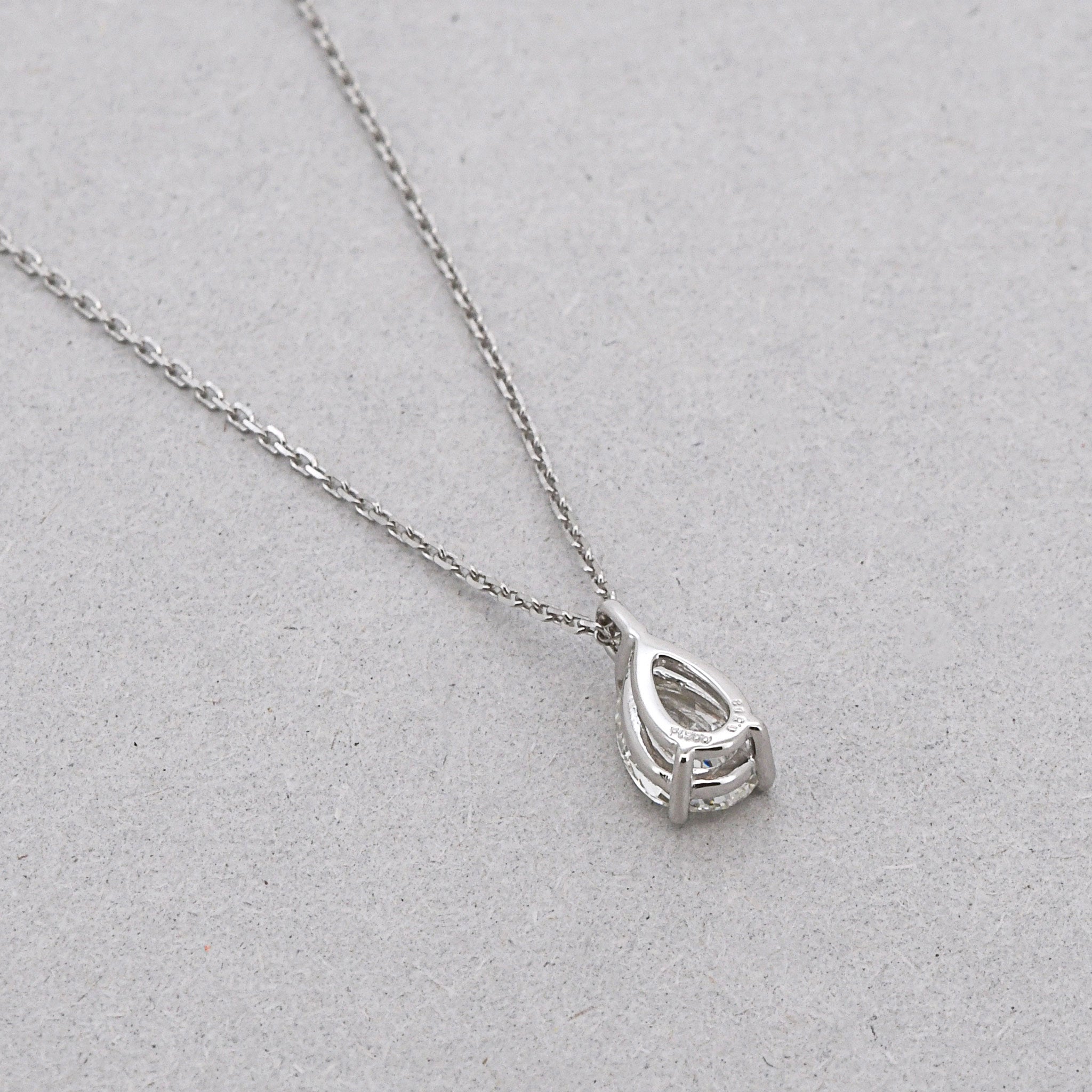 【鑑定書付き】ペアシェイプカット ダイヤモンド 0.5ct 一粒 ネックレス Pt900 プラチナ ANP119P