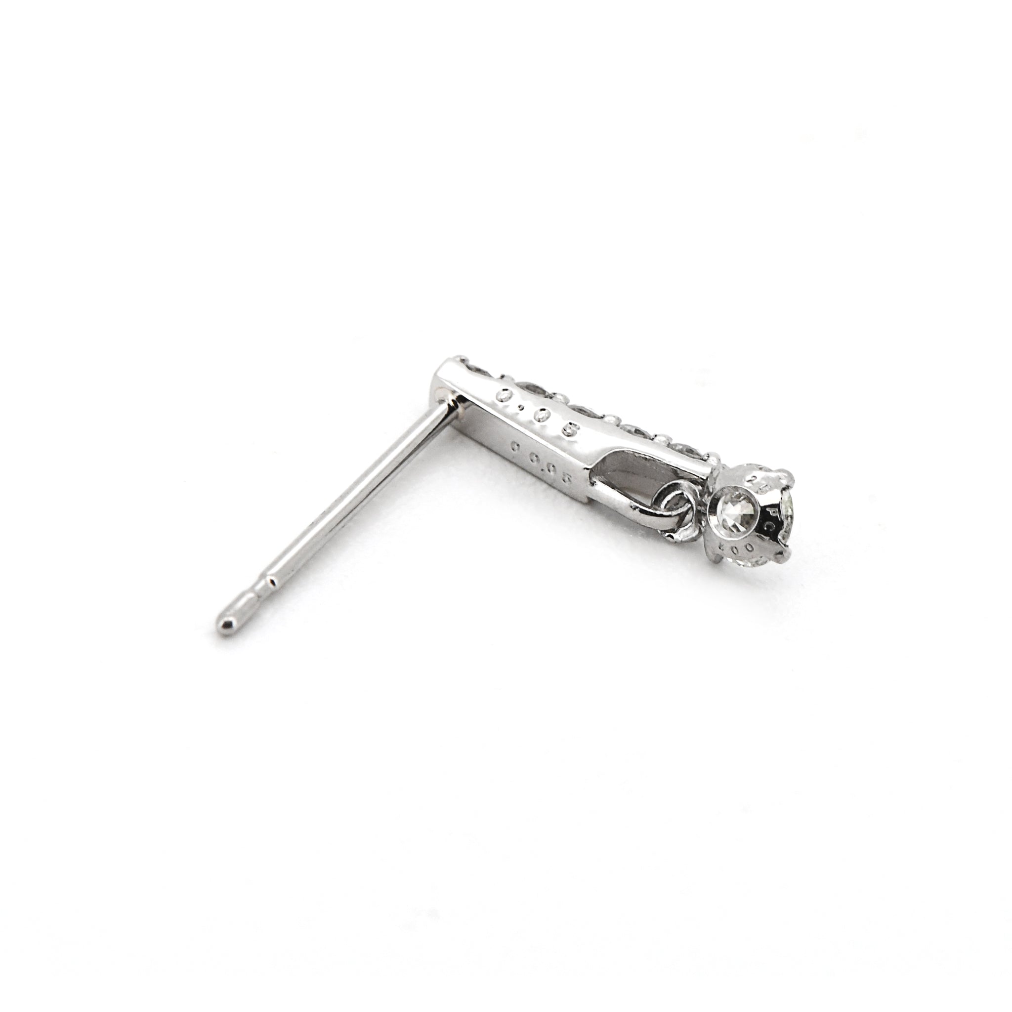 ダイヤモンド ピアス タテライン スウィング 合計0.10ct Pt900 APC043P