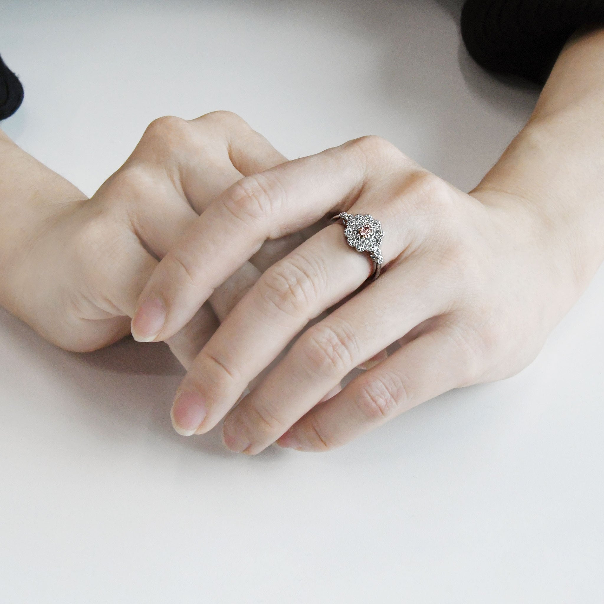 ピンクダイヤモンド リング FANCY LIGHT PINK Pt950 プラチナ 鑑定書付き