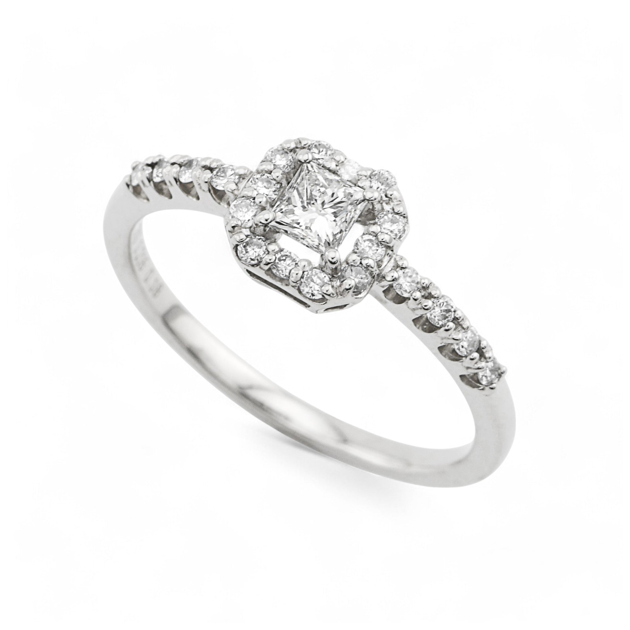 【1点もの・鑑定書付き】ダイヤモンド プリンセスカット リング ［ 0.204ct / Dカラー / SI2 ］  計0.384ct Pt900 プラチナ ARP037P-2