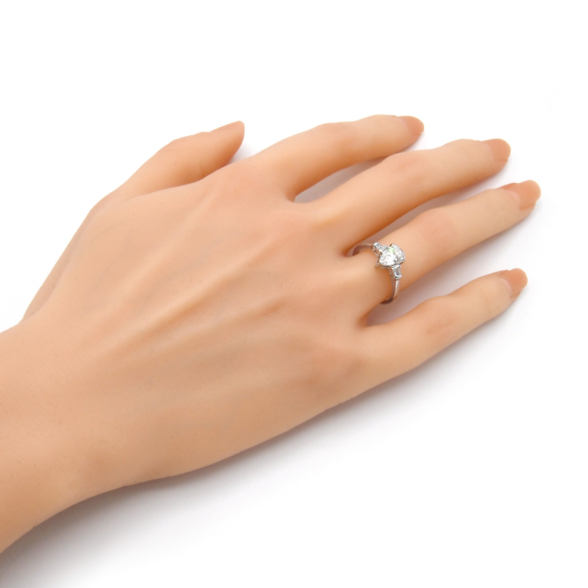 【鑑定書付き】ペアシェイプカット 1.189ct ダイヤモンド リング Pt900 ARW100P